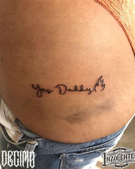 tatuaje en la pompa para mujer|Tatuajes en la pompa mujer